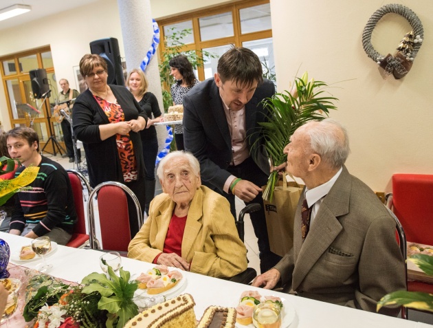 svatba korunovacnich klenotu trebic